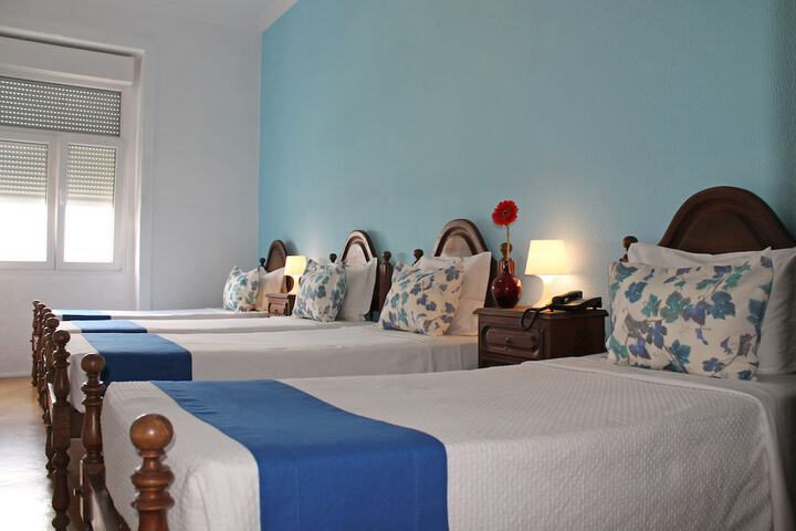 Room 7 of 74