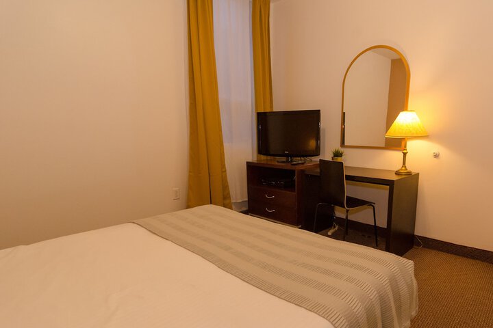 Room 19 of 87