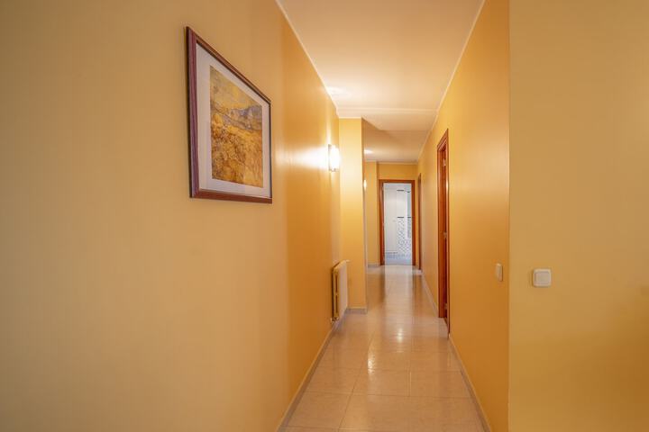 Room 13 of 99