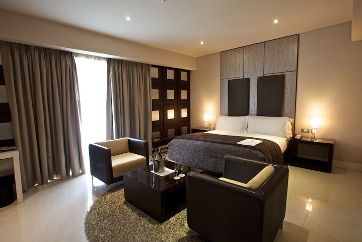 Room 5 of 35
