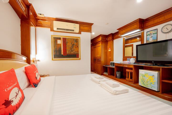 Room 10 of 41