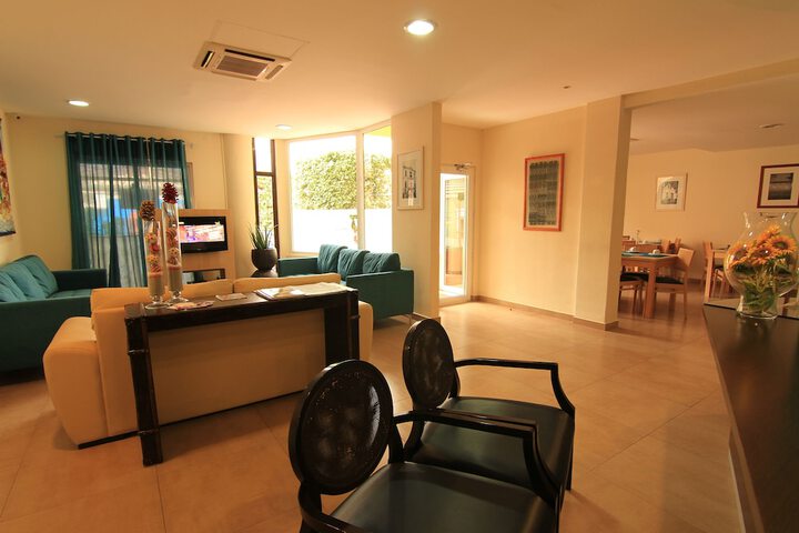 Hotel 2 of 42