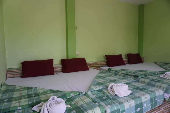 Room 10 of 42