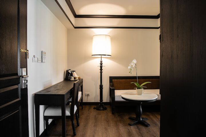 Room 7 of 63