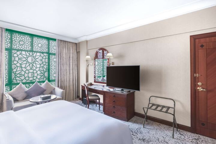 Room 47 of 139