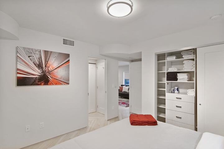 Room 9 of 52