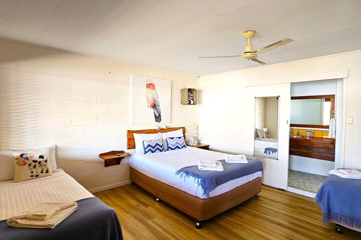 Room 10 of 96