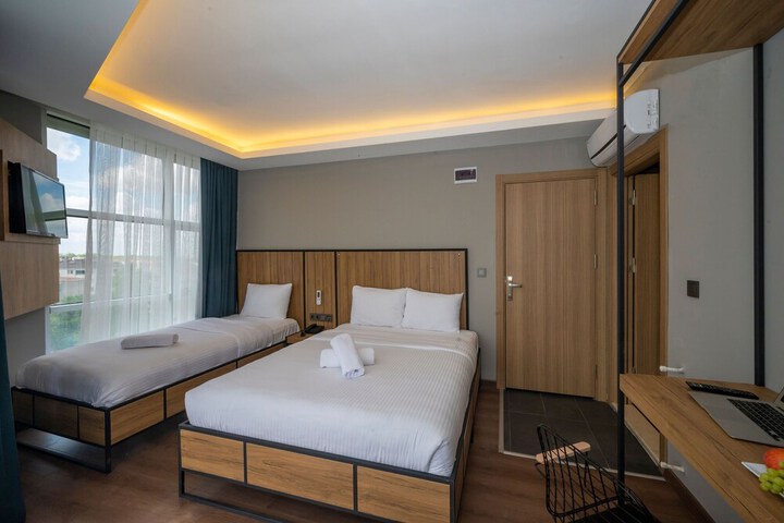 Room 35 of 88