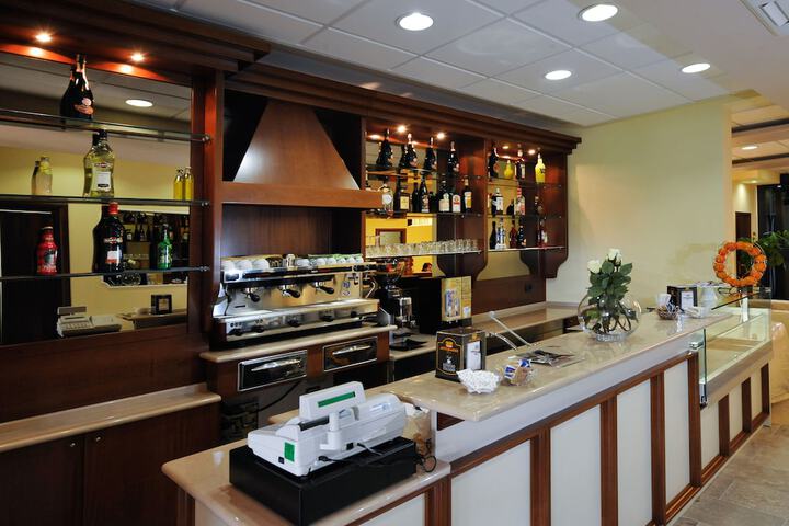 Lounge 89 of 119
