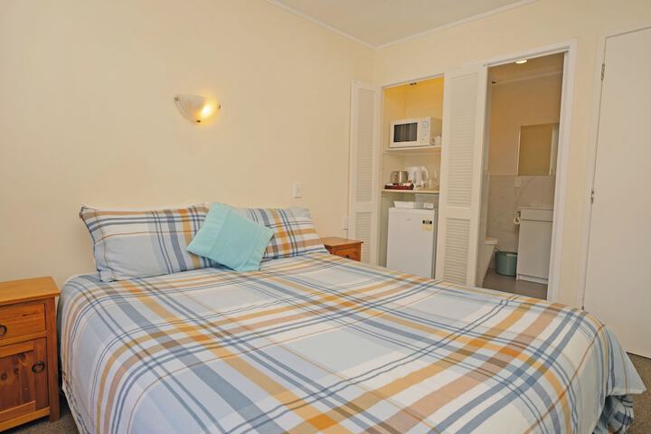 Room 9 of 52