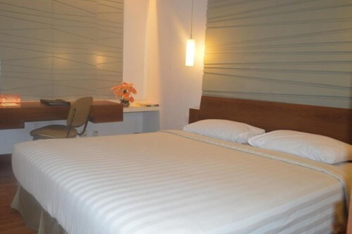 Room 20 of 38