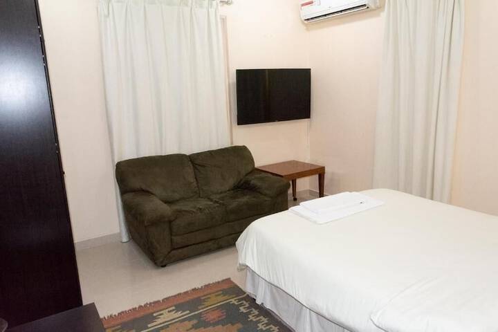 Room 10 of 23