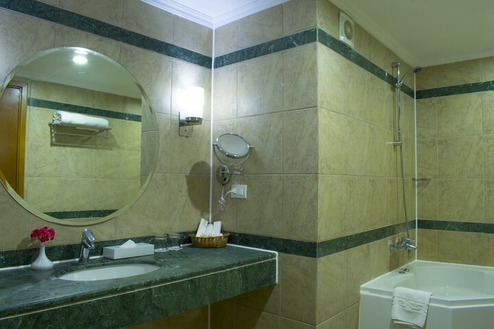 Clean Restrooms