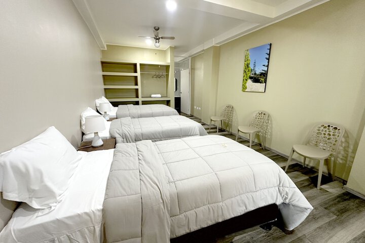 Room 11 of 214