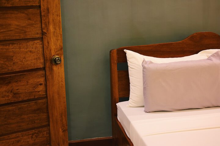 Room 30 of 203