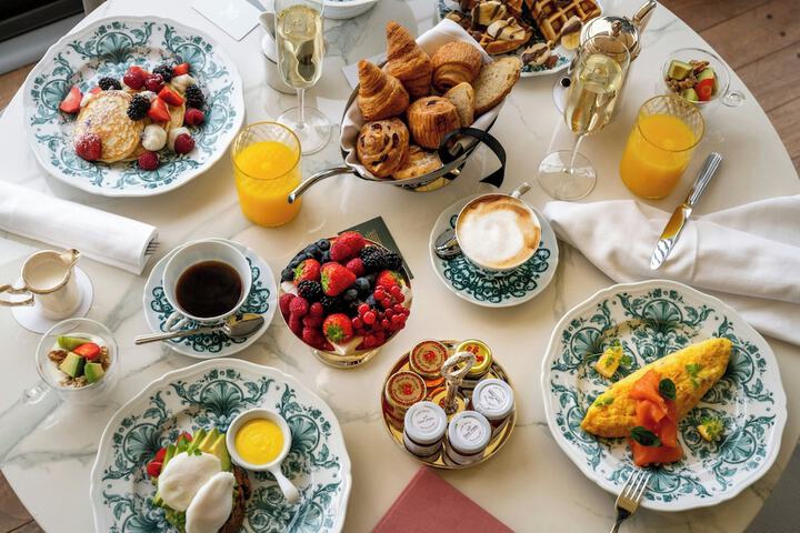 Breakfast/Coffee Service 127 of 150
