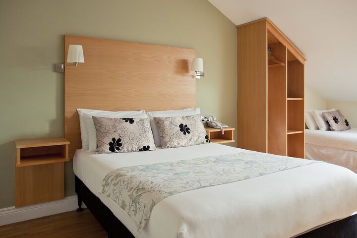 Room 15 of 32