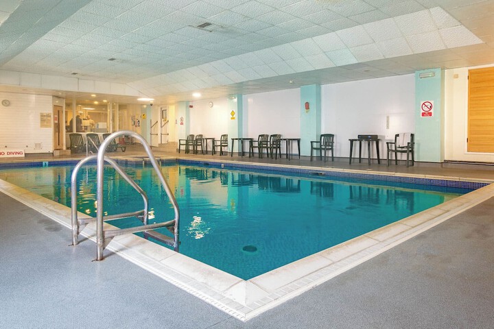 Pool Hotel