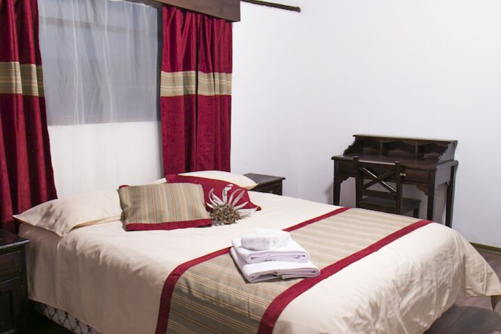 Room 3 of 16