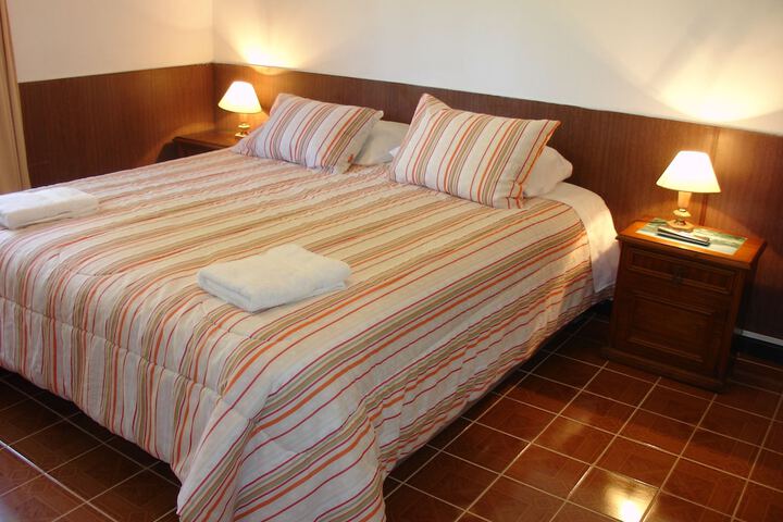 Room 12 of 37