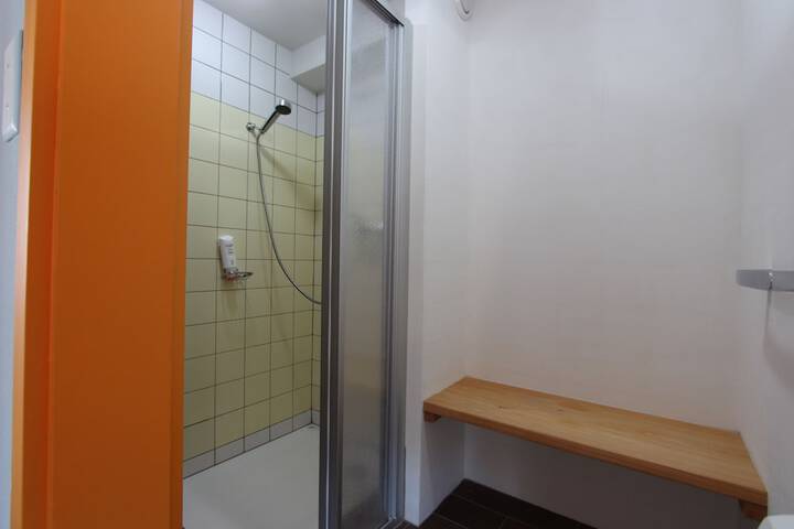 Room 29 of 73