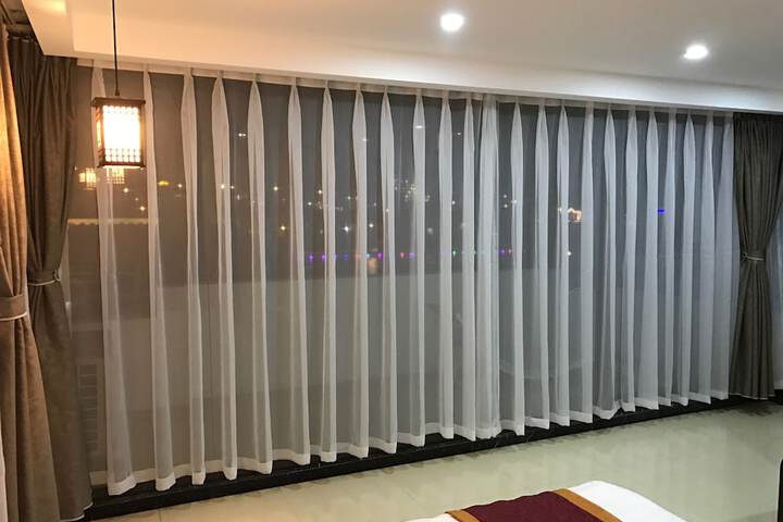 Room 18 of 38