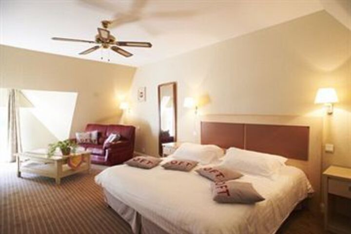 Room 16 of 39