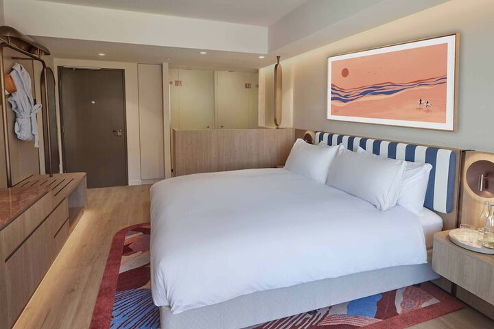 Room 41 of 73