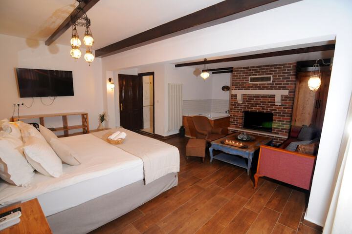 Room 29 of 156
