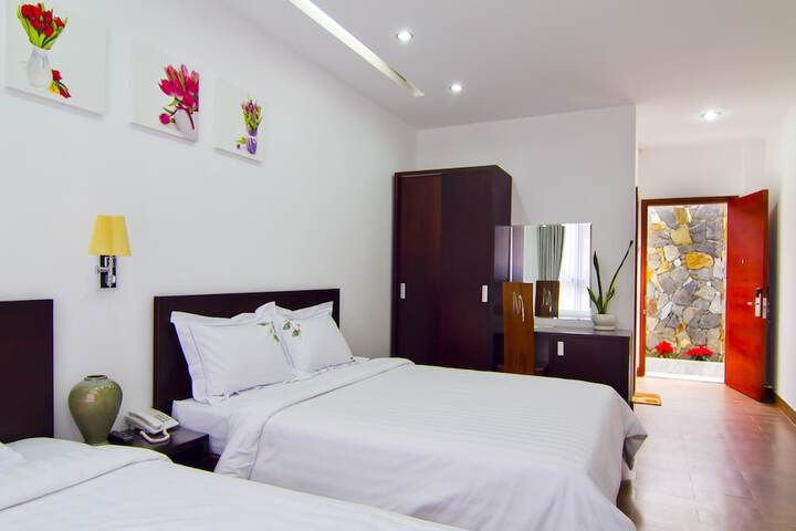 Room 7 of 47