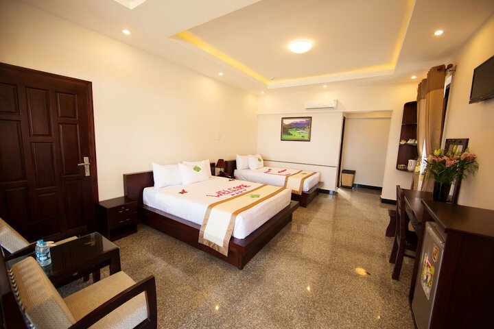 Room 9 of 94