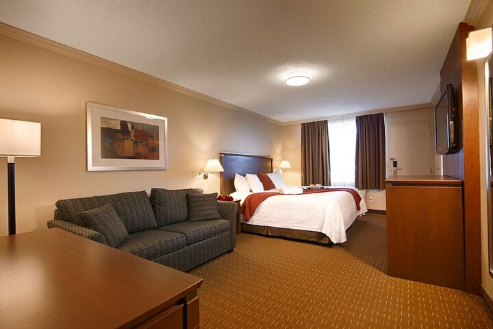 Room 17 of 35