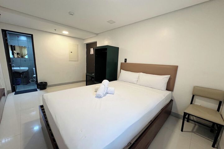 Room 4 of 41