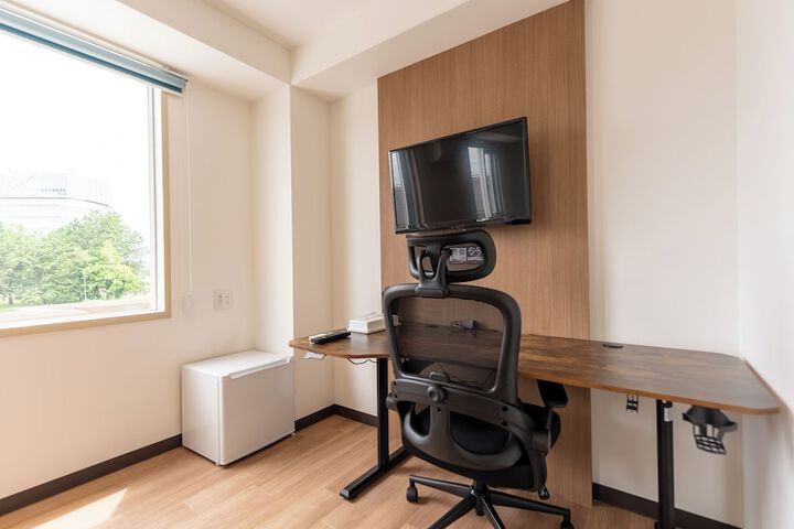 Room 6 of 29