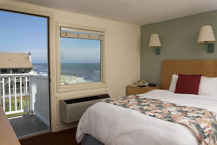 Room 32 of 87