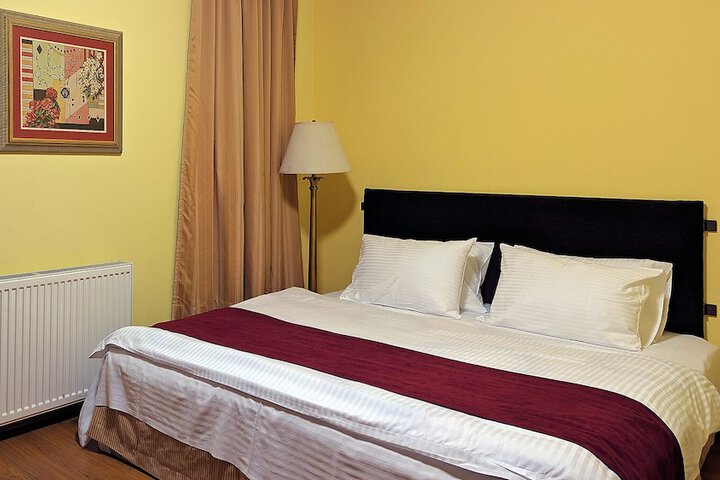 Room 6 of 29