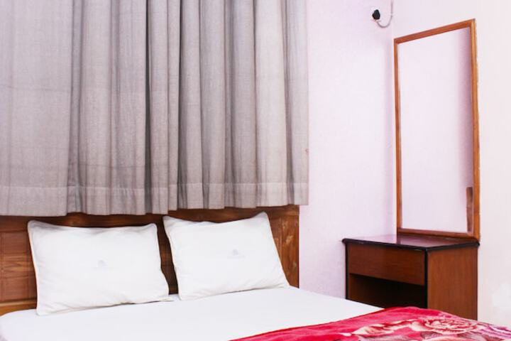 Room 3 of 11
