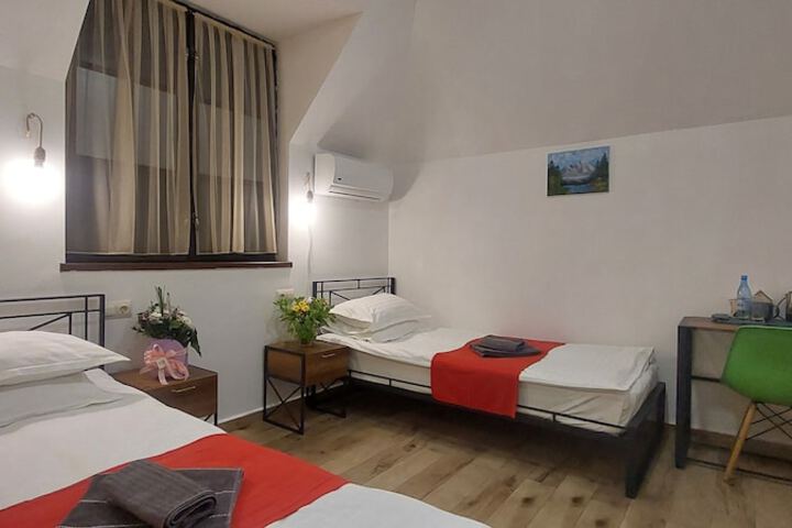 Room 12 of 57