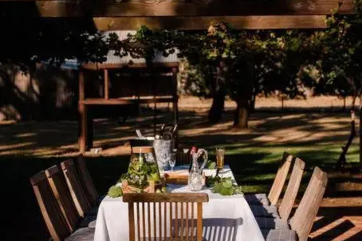 Dining 11 of 11