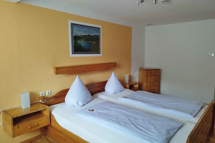 Room 15 of 51
