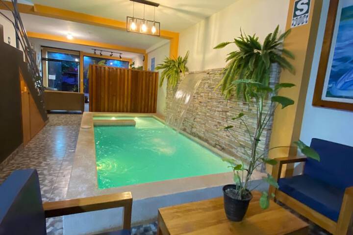 Pool 17 of 28