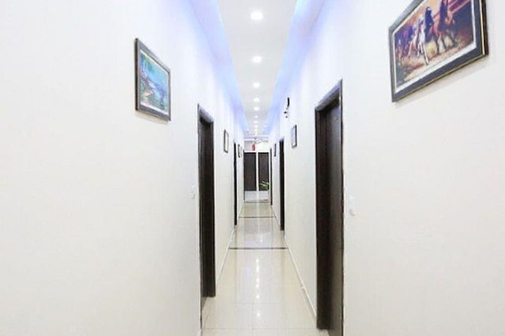 Room 11 of 12