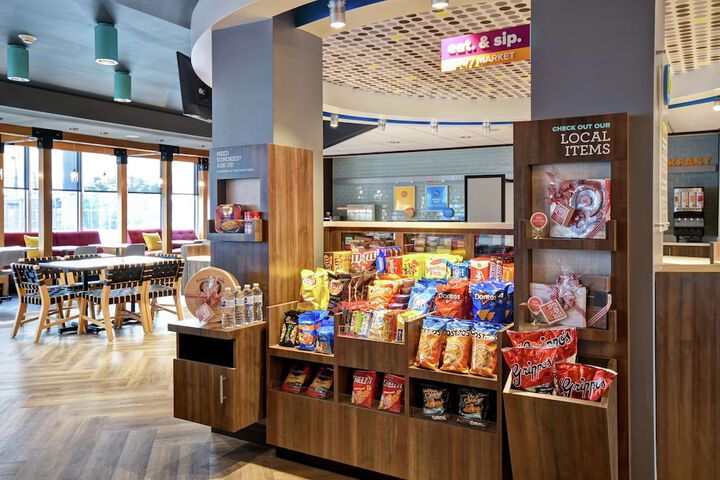 Snack bar