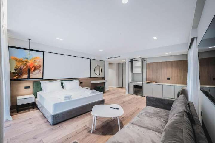 Room 21 of 186