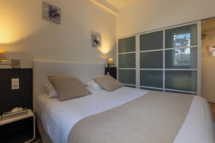 Room 14 of 86