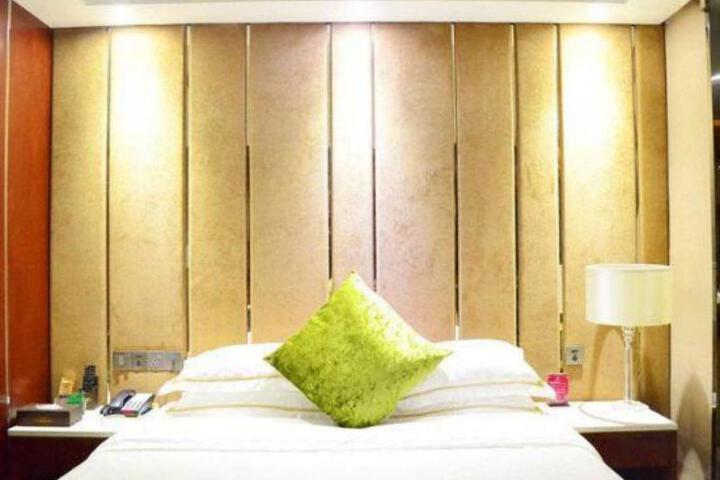 Lafei Royal Hotel