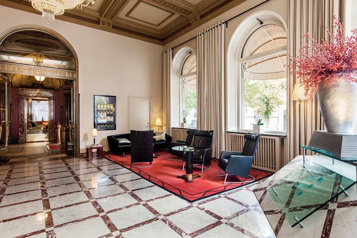 Lobby Photos