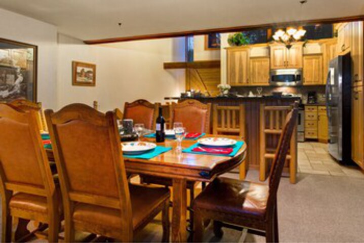 Room 6 of 27