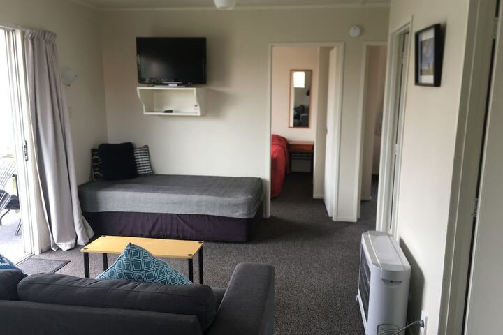Room 7 of 62