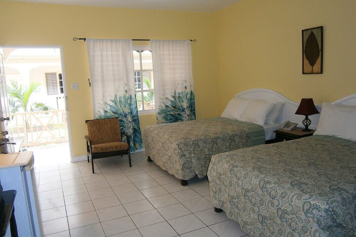 Room 5 of 44